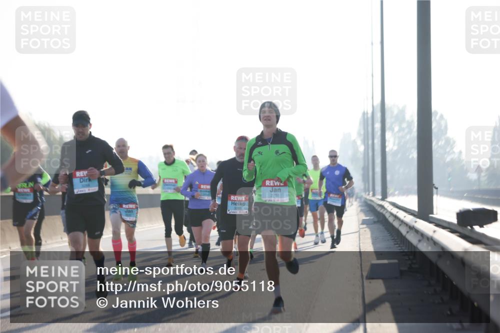 03.10.2025 - Köhlbrandbrückenlauf Jannik Wohlers http://msf.ph/oto/9055118 03.10.2025 09:12:44 Position 3 3269, 2701 meine-sportfotos.de