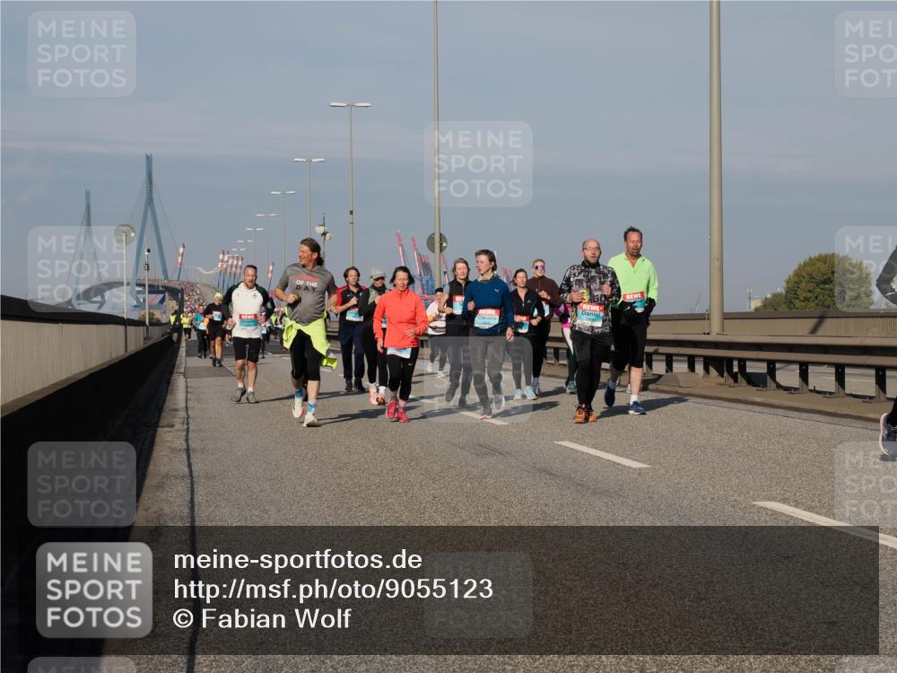 03.10.2025 - Köhlbrandbrückenlauf Fabian Wolf http://msf.ph/oto/9055123 03.10.2025 10:02:58 Position 3  meine-sportfotos.de