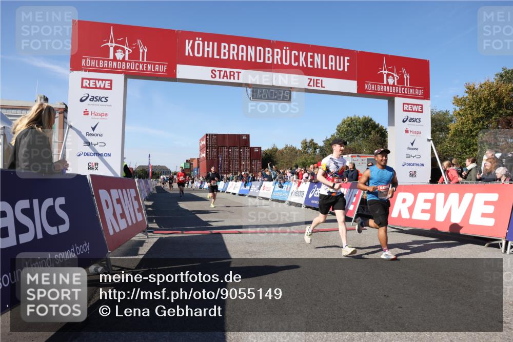 03.10.2025 - Köhlbrandbrückenlauf Lena Gebhardt http://msf.ph/oto/9055149 03.10.2025 13:07:39 Ziel 4113, 4165, 4254, 4263, 4375, 4636, 6744, 6800 meine-sportfotos.de