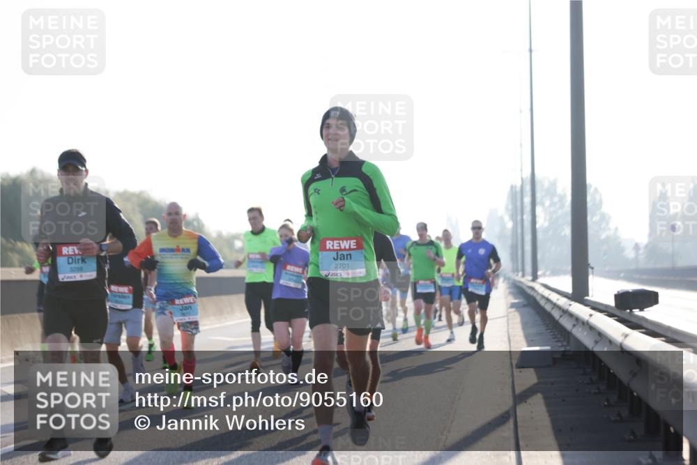 03.10.2025 - Köhlbrandbrückenlauf Jannik Wohlers http://msf.ph/oto/9055160 03.10.2025 09:12:45 Position 3 2701, 3288 meine-sportfotos.de