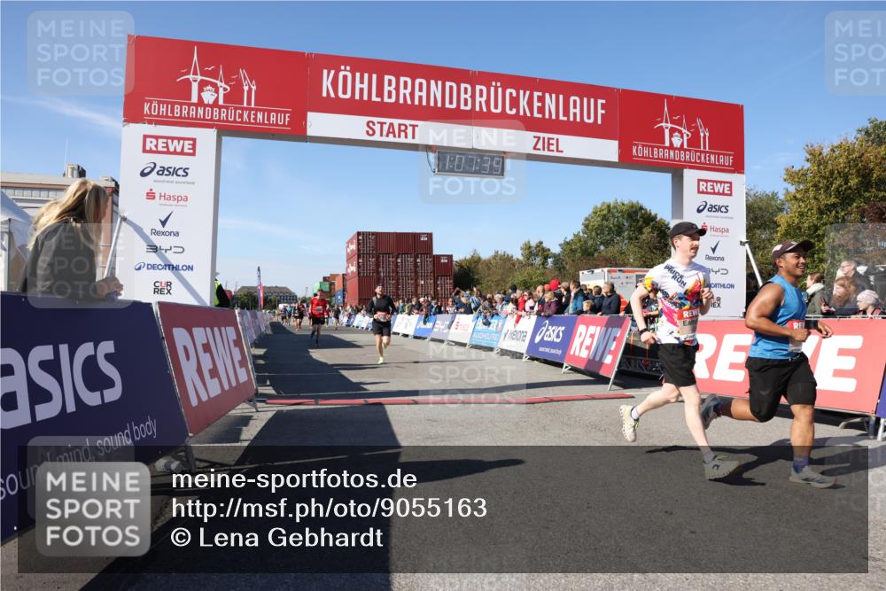 03.10.2025 - Köhlbrandbrückenlauf Lena Gebhardt http://msf.ph/oto/9055163 03.10.2025 13:07:40 Ziel 4159, 4165, 4254, 4263, 4375, 4636, 6384, 6744, 6800 meine-sportfotos.de