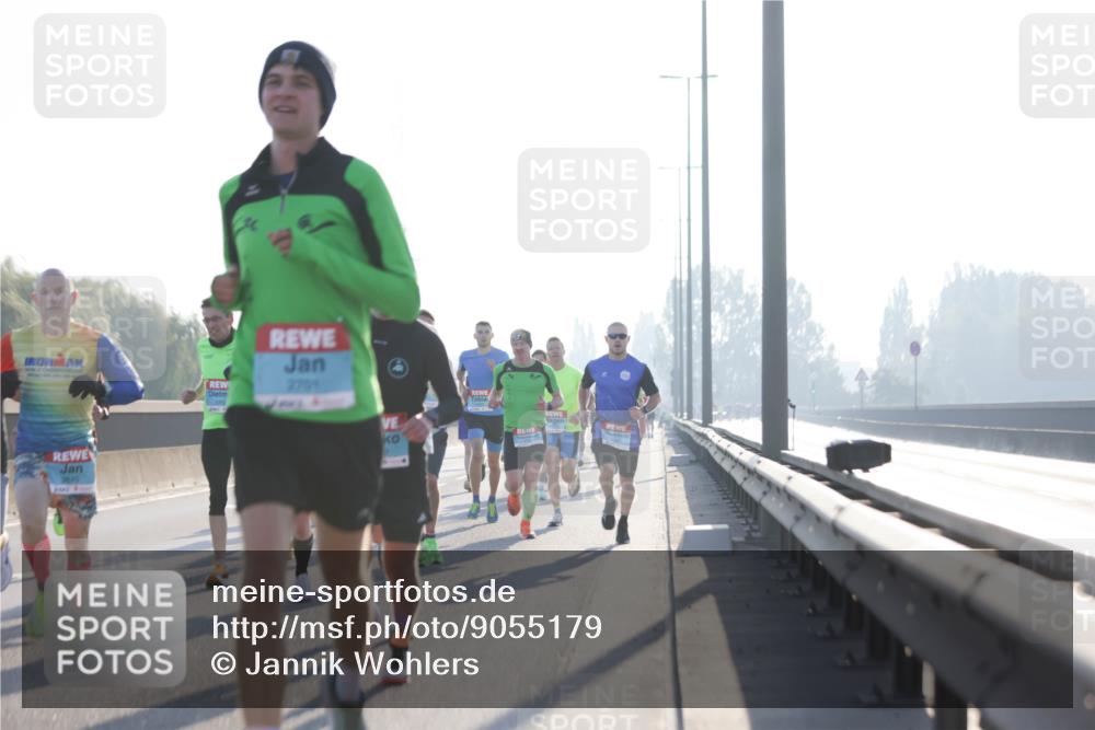 03.10.2025 - Köhlbrandbrückenlauf Jannik Wohlers http://msf.ph/oto/9055179 03.10.2025 09:12:46 Position 3 3610, 2701 meine-sportfotos.de