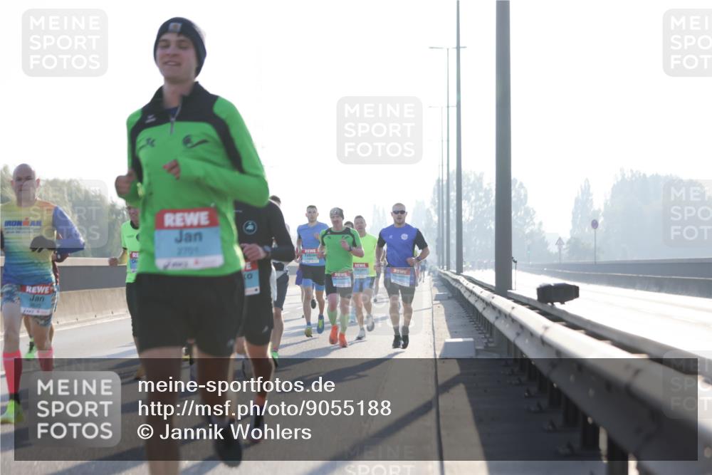 03.10.2025 - Köhlbrandbrückenlauf Jannik Wohlers http://msf.ph/oto/9055188 03.10.2025 09:12:46 Position 3 3610, 2795 meine-sportfotos.de