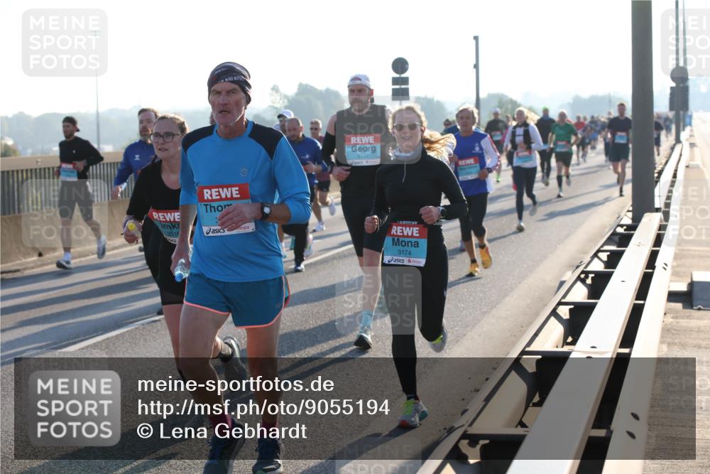 03.10.2025 - Köhlbrandbrückenlauf Lena Gebhardt http://msf.ph/oto/9055194 03.10.2025 09:16:51 Position 1 3316, 2777, 3174 meine-sportfotos.de