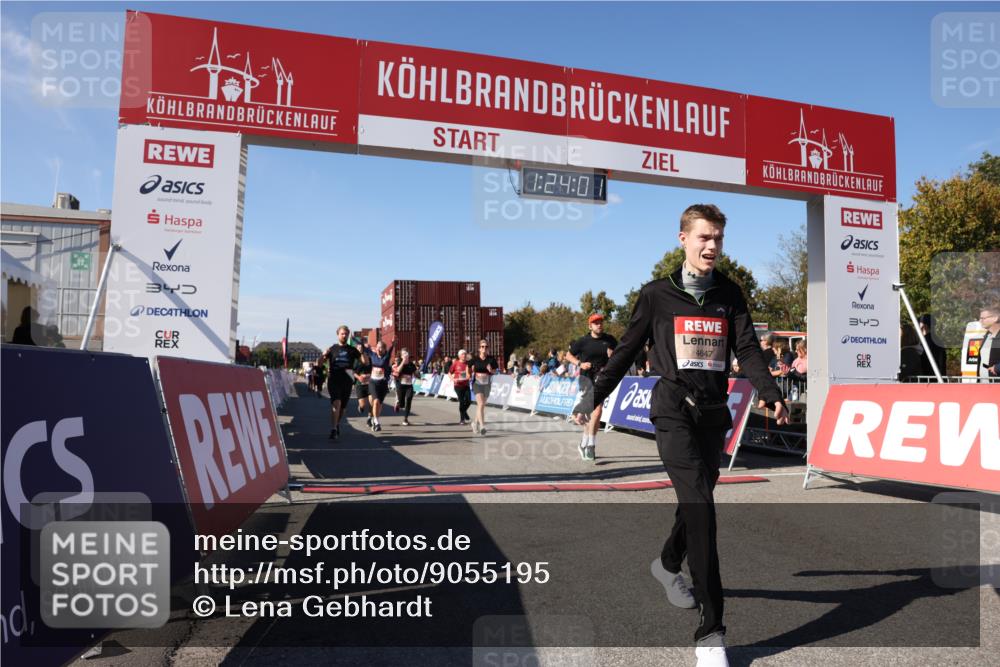 03.10.2025 - Köhlbrandbrückenlauf Lena Gebhardt http://msf.ph/oto/9055195 03.10.2025 13:24:01 Ziel 4647, 5106, 5361, 5387, 5389, 5419, 5431, 5709, 5742, 6442, 6443, 6557 meine-sportfotos.de