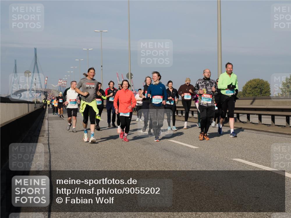 03.10.2025 - Köhlbrandbrückenlauf Fabian Wolf http://msf.ph/oto/9055202 03.10.2025 10:02:59 Position 3  meine-sportfotos.de