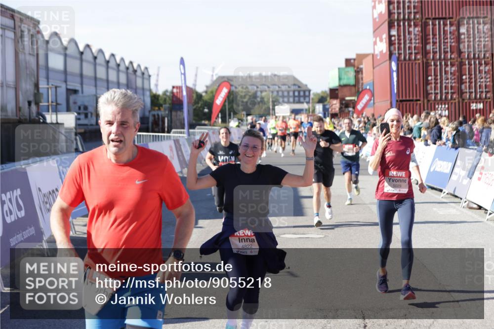 03.10.2025 - Köhlbrandbrückenlauf Jannik Wohlers http://msf.ph/oto/9055218 03.10.2025 13:10:16 Ziel 4147, 4196, 4343, 4364, 4573, 4683, 4730, 4822, 5029, 5977, 6111, 6587, 6813 meine-sportfotos.de