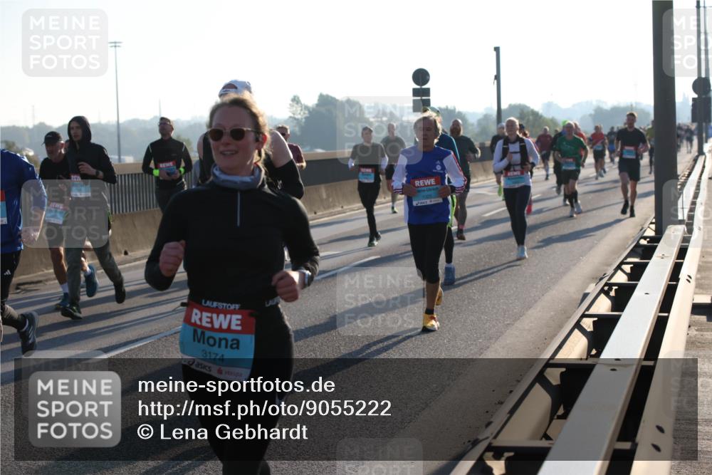03.10.2025 - Köhlbrandbrückenlauf Lena Gebhardt http://msf.ph/oto/9055222 03.10.2025 09:16:51 Position 1 3174, 1025 meine-sportfotos.de