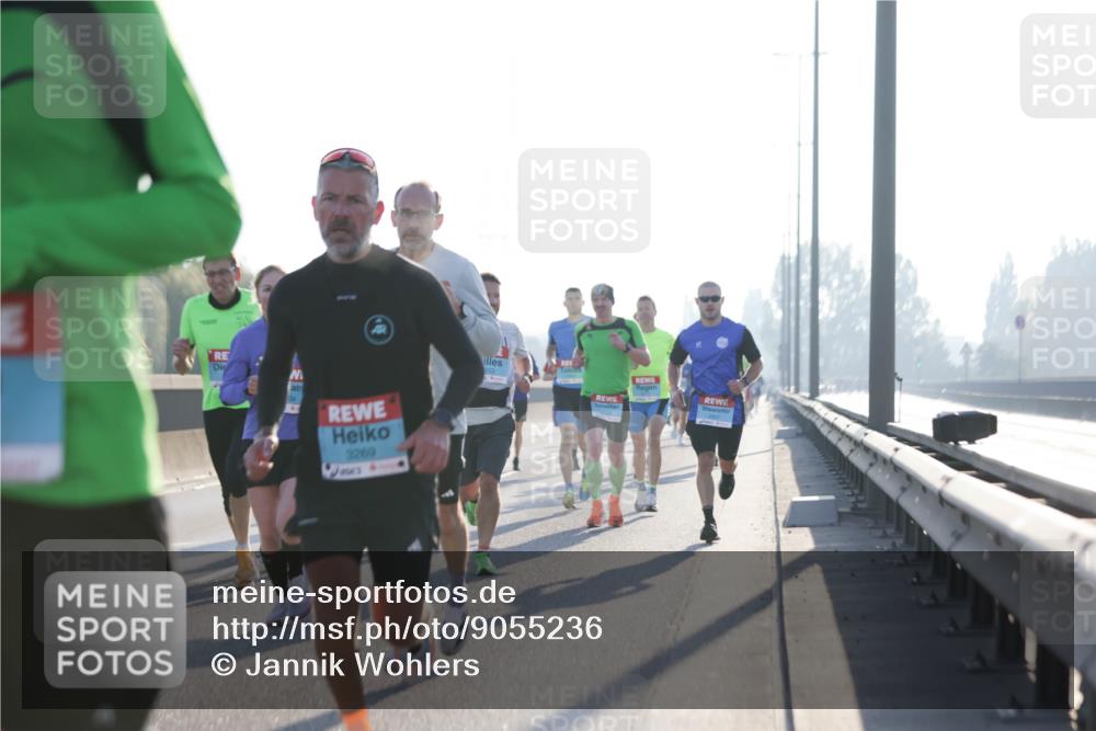 03.10.2025 - Köhlbrandbrückenlauf Jannik Wohlers http://msf.ph/oto/9055236 03.10.2025 09:12:47 Position 3 04, 3269 meine-sportfotos.de