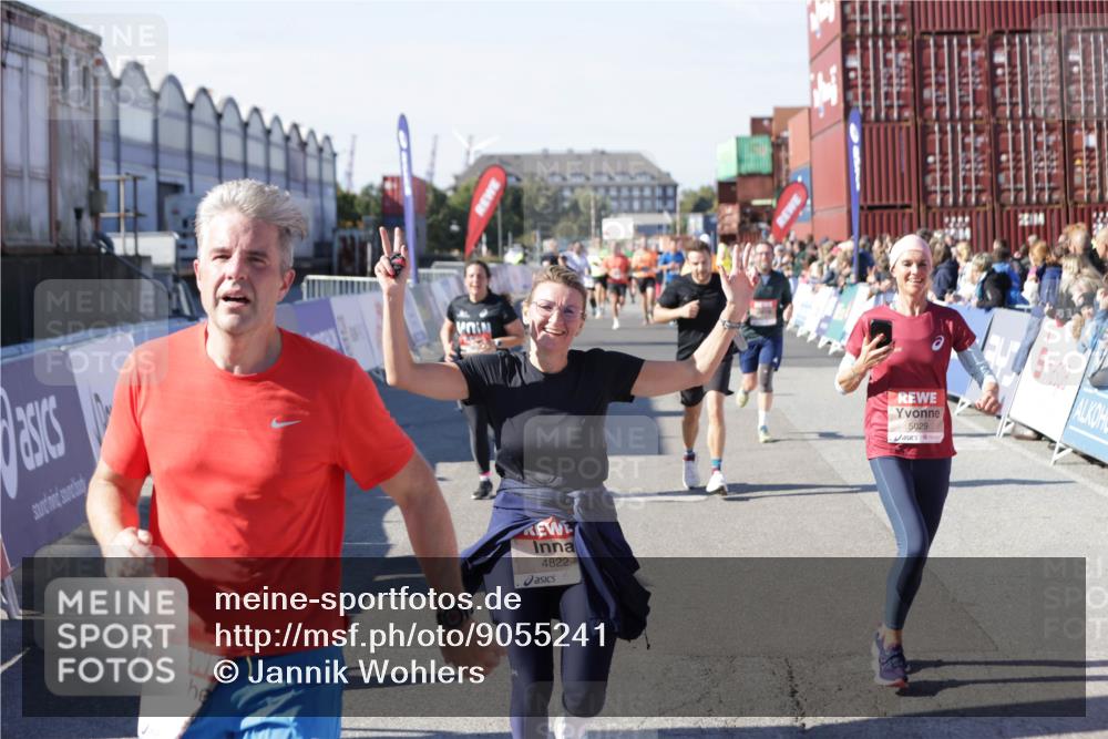 03.10.2025 - Köhlbrandbrückenlauf Jannik Wohlers http://msf.ph/oto/9055241 03.10.2025 13:10:16 Ziel 4147, 4196, 4343, 4364, 4573, 4683, 4730, 4822, 5029, 5977, 6111, 6587, 6813 meine-sportfotos.de