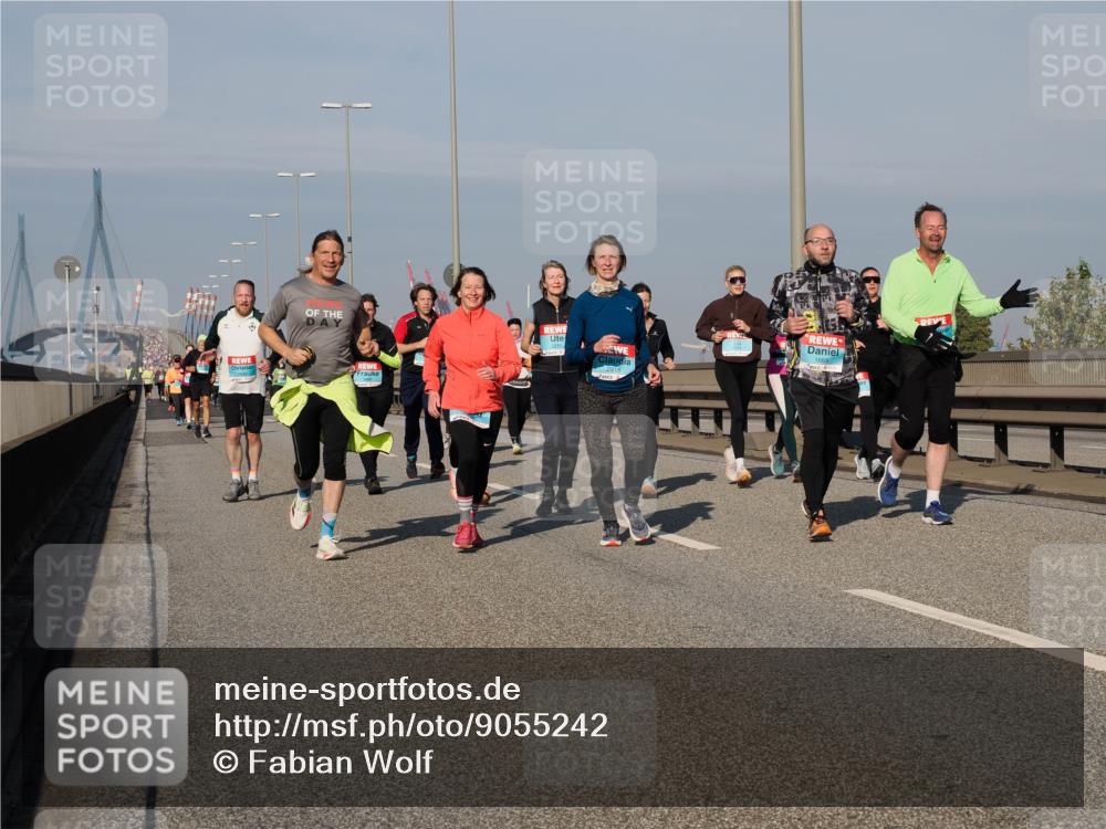 03.10.2025 - Köhlbrandbrückenlauf Fabian Wolf http://msf.ph/oto/9055242 03.10.2025 10:03:00 Position 3  meine-sportfotos.de