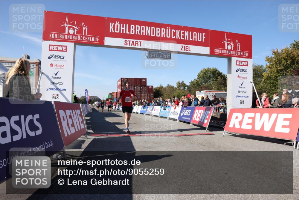 03.10.2025 - Köhlbrandbrückenlauf Lena Gebhardt http://msf.ph/oto/9055259 03.10.2025 13:07:43 Ziel 4159, 4165, 4254, 4263, 4382, 6384, 6744, 6800, 6821 meine-sportfotos.de