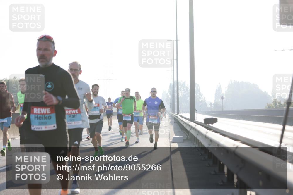 03.10.2025 - Köhlbrandbrückenlauf Jannik Wohlers http://msf.ph/oto/9055266 03.10.2025 09:12:47 Position 3 3267, 3269 meine-sportfotos.de