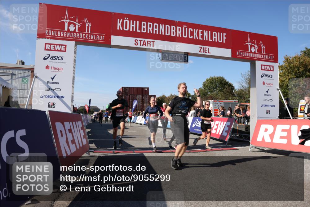 03.10.2025 - Köhlbrandbrückenlauf Lena Gebhardt http://msf.ph/oto/9055299 03.10.2025 13:24:03 Ziel 4647, 4657, 5106, 5361, 5387, 5389, 5419, 5431, 5709, 5742, 6119, 6442, 6443, 6557, 6643 meine-sportfotos.de