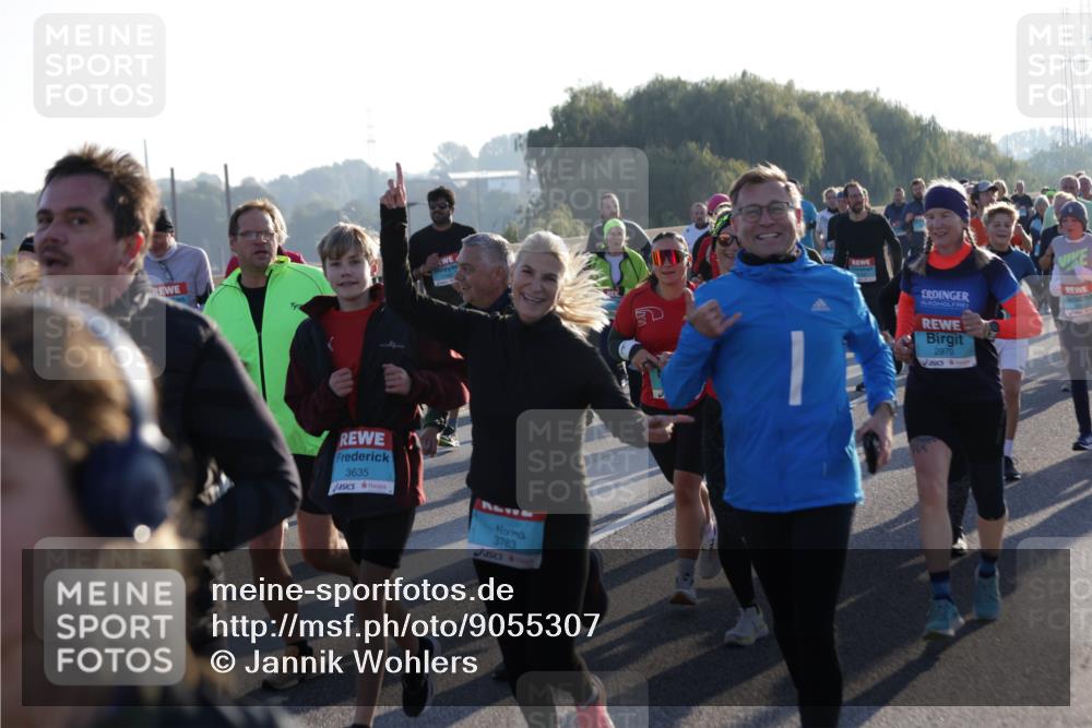03.10.2025 - Köhlbrandbrückenlauf Jannik Wohlers http://msf.ph/oto/9055307 03.10.2025 09:20:33 Position 3 3635, 3783, 2970 meine-sportfotos.de