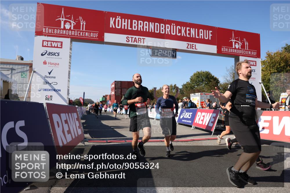 03.10.2025 - Köhlbrandbrückenlauf Lena Gebhardt http://msf.ph/oto/9055324 03.10.2025 13:24:04 Ziel 4647, 4657, 5106, 5361, 5387, 5389, 5419, 5709, 5742, 6119, 6442, 6443, 6557, 6643, 6701 meine-sportfotos.de