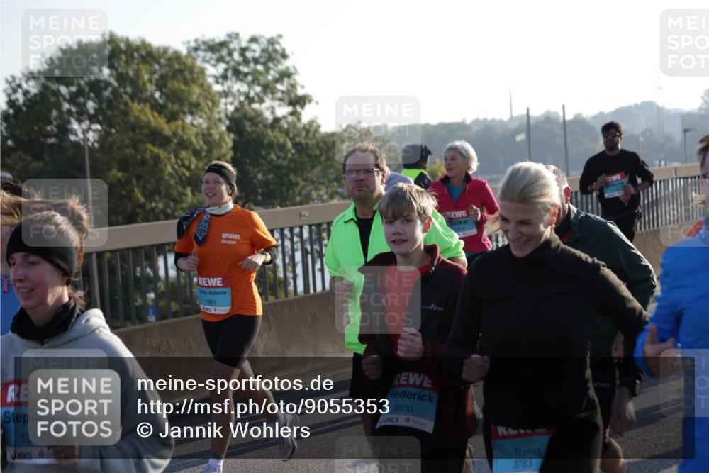 03.10.2025 - Köhlbrandbrückenlauf Jannik Wohlers http://msf.ph/oto/9055353 03.10.2025 09:20:34 Position 3 1890, 1691, 3635, 2853, 3783 meine-sportfotos.de
