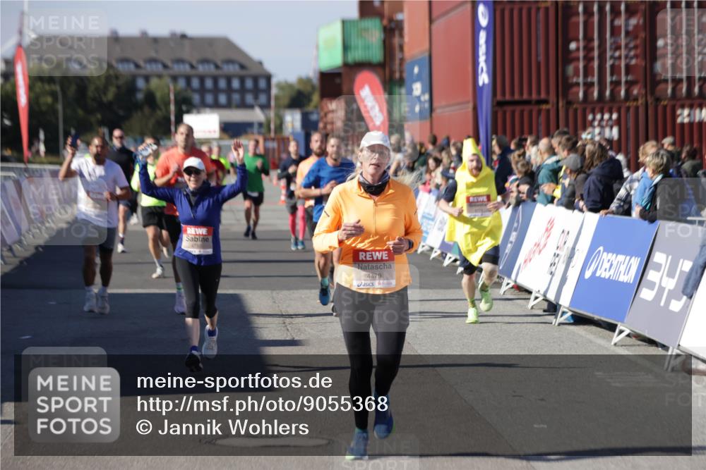 03.10.2025 - Köhlbrandbrückenlauf Jannik Wohlers http://msf.ph/oto/9055368 03.10.2025 13:10:22 Ziel 4147, 4343, 4364, 4479, 4683, 4710, 4711, 4774, 4822, 5029, 6294, 6587, 6781, 6782 meine-sportfotos.de