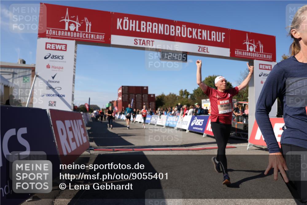 03.10.2025 - Köhlbrandbrückenlauf Lena Gebhardt http://msf.ph/oto/9055401 03.10.2025 13:24:06 Ziel 4442, 4529, 4647, 4657, 4698, 5106, 5361, 5387, 5389, 5419, 5709, 6119, 6442, 6443, 6557, 6643, 6701 meine-sportfotos.de