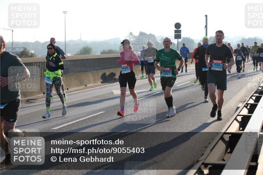 03.10.2025 - Köhlbrandbrückenlauf Lena Gebhardt http://msf.ph/oto/9055403 03.10.2025 09:16:56 Position 1 1123, 3659 meine-sportfotos.de