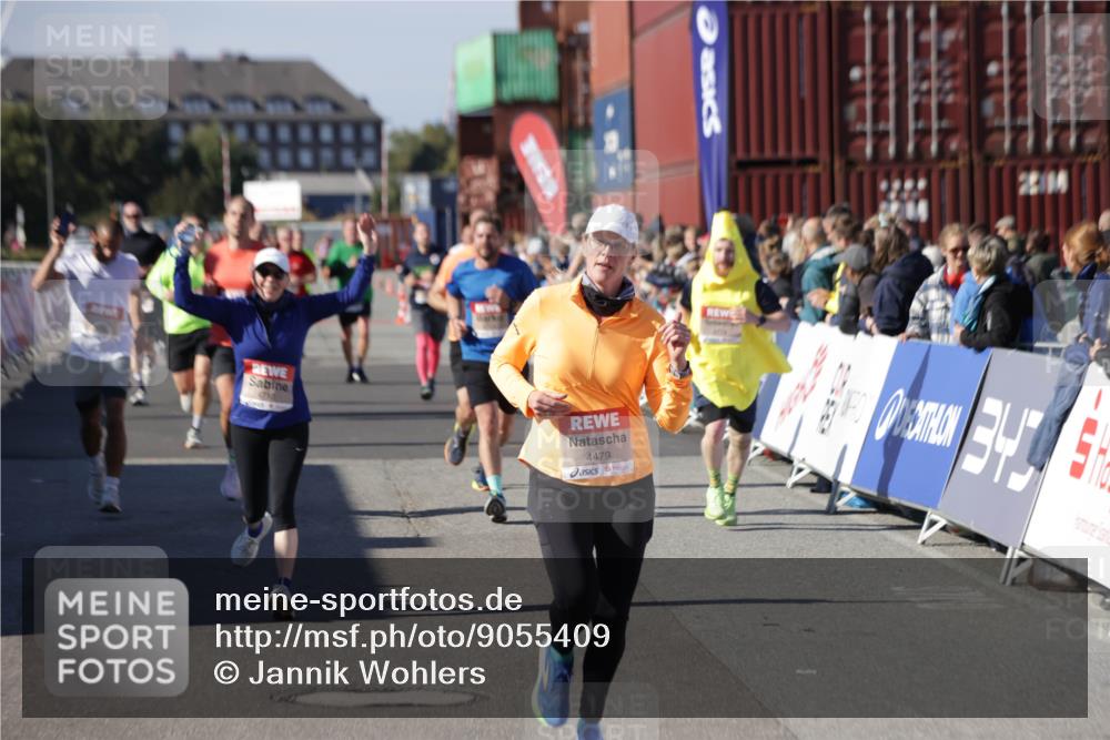 03.10.2025 - Köhlbrandbrückenlauf Jannik Wohlers http://msf.ph/oto/9055409 03.10.2025 13:10:22 Ziel 4147, 4343, 4364, 4479, 4683, 4710, 4711, 4774, 4822, 5029, 6294, 6587, 6781, 6782 meine-sportfotos.de