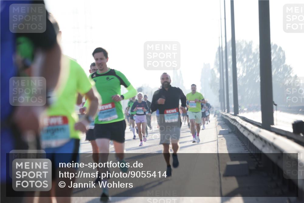 03.10.2025 - Köhlbrandbrückenlauf Jannik Wohlers http://msf.ph/oto/9055414 03.10.2025 09:12:50 Position 3  meine-sportfotos.de