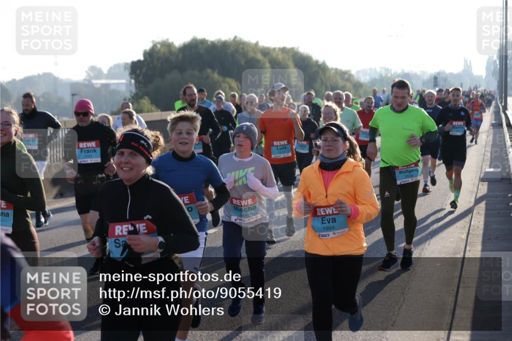 03.10.2025 - Köhlbrandbrückenlauf Jannik Wohlers http://msf.ph/oto/9055419 03.10.2025 09:20:35 Position 3 2094, 2841, 1994, 96, 3109 meine-sportfotos.de