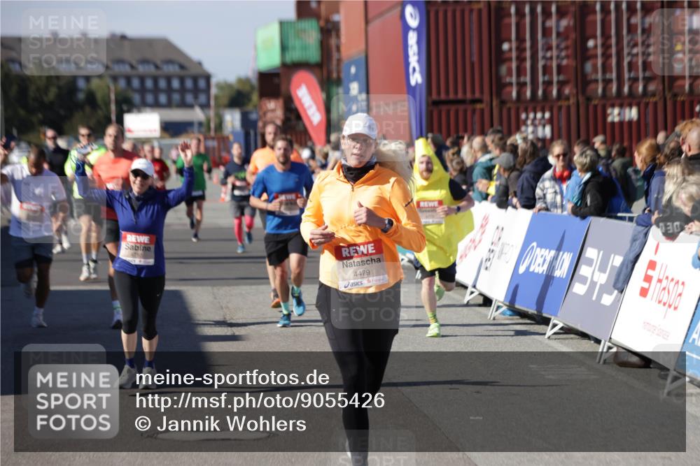03.10.2025 - Köhlbrandbrückenlauf Jannik Wohlers http://msf.ph/oto/9055426 03.10.2025 13:10:22 Ziel 4147, 4343, 4364, 4479, 4683, 4710, 4711, 4774, 4822, 5029, 6294, 6587, 6781, 6782 meine-sportfotos.de