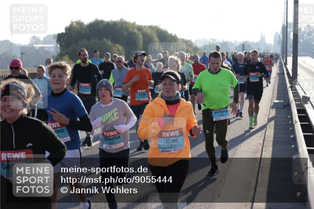 03.10.2025 - Köhlbrandbrückenlauf Jannik Wohlers http://msf.ph/oto/9055444 03.10.2025 09:20:35 Position 3 1723, 2841, 3214, 1994, 3109 meine-sportfotos.de