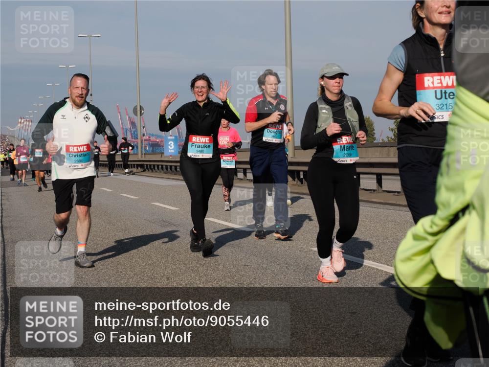03.10.2025 - Köhlbrandbrückenlauf Fabian Wolf http://msf.ph/oto/9055446 03.10.2025 10:03:04 Position 3 2690, 3, 3480, 604, 3407, 2068, 3215 meine-sportfotos.de