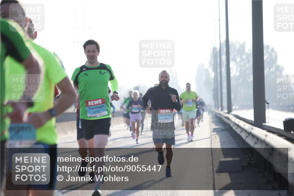 03.10.2025 - Köhlbrandbrückenlauf Jannik Wohlers http://msf.ph/oto/9055447 03.10.2025 09:12:51 Position 3 2705, 3193 meine-sportfotos.de