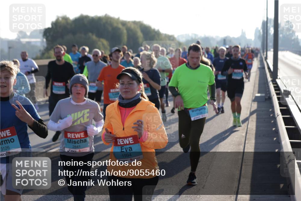 03.10.2025 - Köhlbrandbrückenlauf Jannik Wohlers http://msf.ph/oto/9055460 03.10.2025 09:20:36 Position 3 3126, 2841, 1994, 3109 meine-sportfotos.de