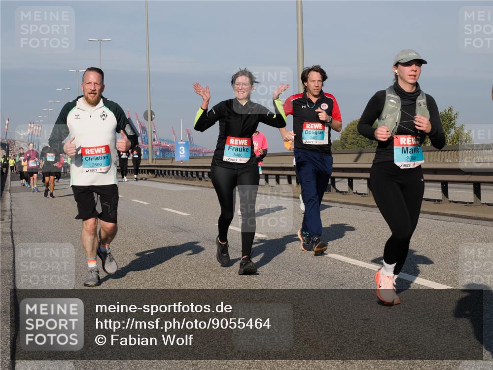03.10.2025 - Köhlbrandbrückenlauf Fabian Wolf http://msf.ph/oto/9055464 03.10.2025 10:03:05 Position 3 2690, 3480, 3407, 2068 meine-sportfotos.de