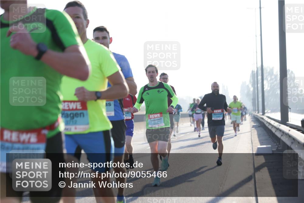 03.10.2025 - Köhlbrandbrückenlauf Jannik Wohlers http://msf.ph/oto/9055466 03.10.2025 09:12:51 Position 3 2712, 91, 2705 meine-sportfotos.de