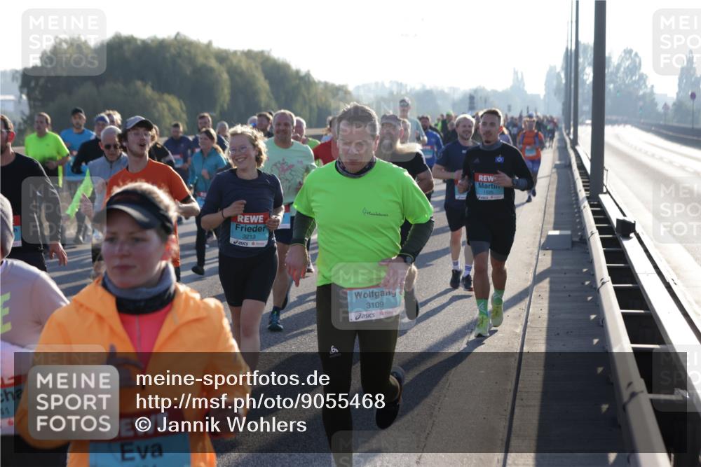 03.10.2025 - Köhlbrandbrückenlauf Jannik Wohlers http://msf.ph/oto/9055468 03.10.2025 09:20:36 Position 3 41, 3213, 6, 3109, 1525 meine-sportfotos.de