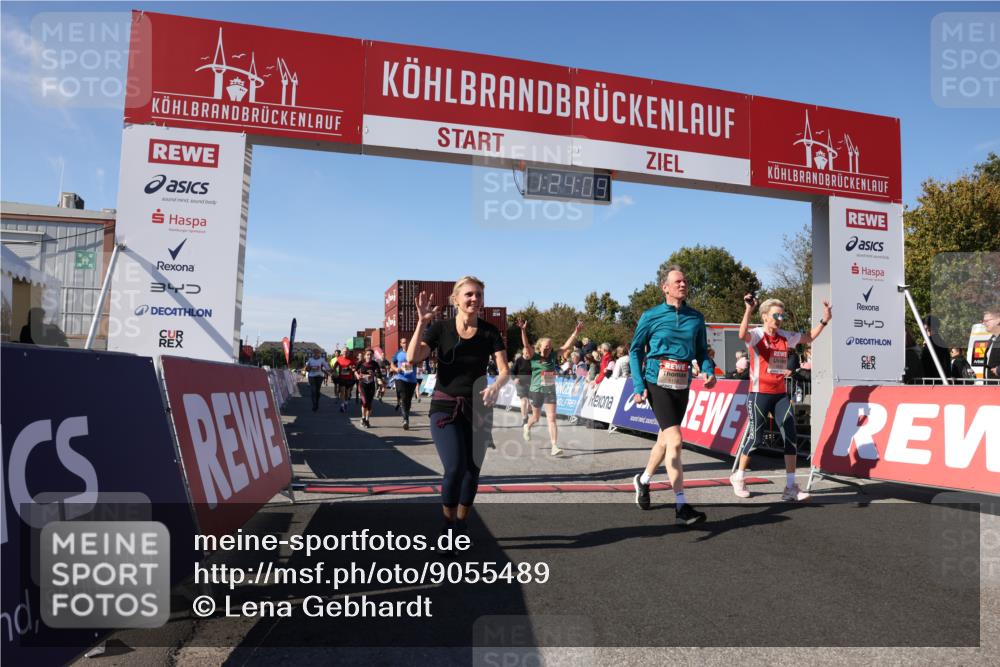 03.10.2025 - Köhlbrandbrückenlauf Lena Gebhardt http://msf.ph/oto/9055489 03.10.2025 13:24:09 Ziel 4442, 4529, 4647, 4657, 4698, 4942, 4943, 5106, 5321, 5350, 5361, 5387, 5389, 5419, 5432, 5986, 6119, 6168, 6169, 6442, 6443, 6557, 6643, 6701 meine-sportfotos.de