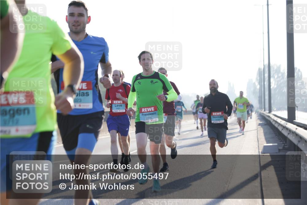 03.10.2025 - Köhlbrandbrückenlauf Jannik Wohlers http://msf.ph/oto/9055497 03.10.2025 09:12:52 Position 3 2772, 023, 3491, 2705, 3193 meine-sportfotos.de