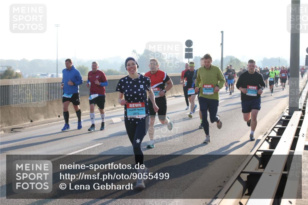 03.10.2025 - Köhlbrandbrückenlauf Lena Gebhardt http://msf.ph/oto/9055499 03.10.2025 09:17:02 Position 1 2979, 1504 meine-sportfotos.de