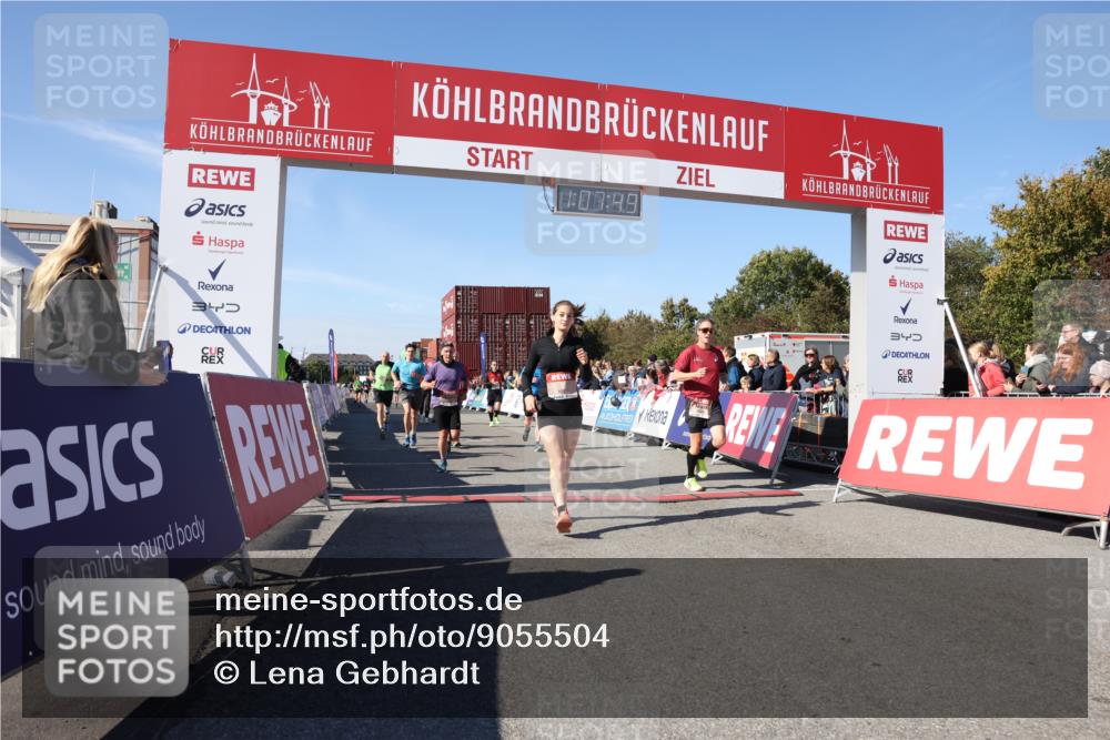 03.10.2025 - Köhlbrandbrückenlauf Lena Gebhardt http://msf.ph/oto/9055504 03.10.2025 13:07:50 Ziel 4159, 4310, 4382, 4639, 5993, 6120, 6163, 6244, 6285, 6384, 6409, 6651, 6696, 6744, 6800, 6821 meine-sportfotos.de