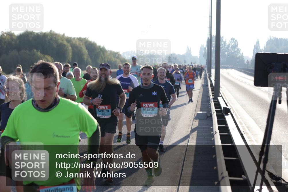 03.10.2025 - Köhlbrandbrückenlauf Jannik Wohlers http://msf.ph/oto/9055509 03.10.2025 09:20:37 Position 3 1419, 1525 meine-sportfotos.de