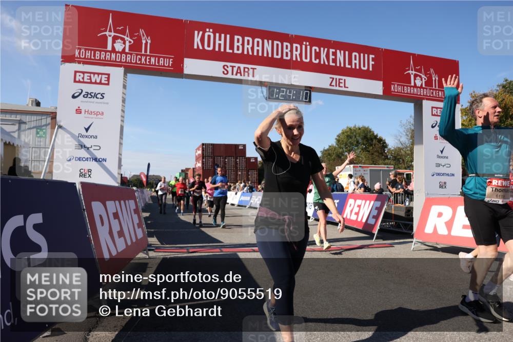 03.10.2025 - Köhlbrandbrückenlauf Lena Gebhardt http://msf.ph/oto/9055519 03.10.2025 13:24:11 Ziel 4286, 4442, 4529, 4657, 4698, 4942, 4943, 5085, 5106, 5321, 5350, 5387, 5389, 5419, 5432, 5986, 6119, 6168, 6169, 6442, 6443, 6557, 6643, 6701 meine-sportfotos.de