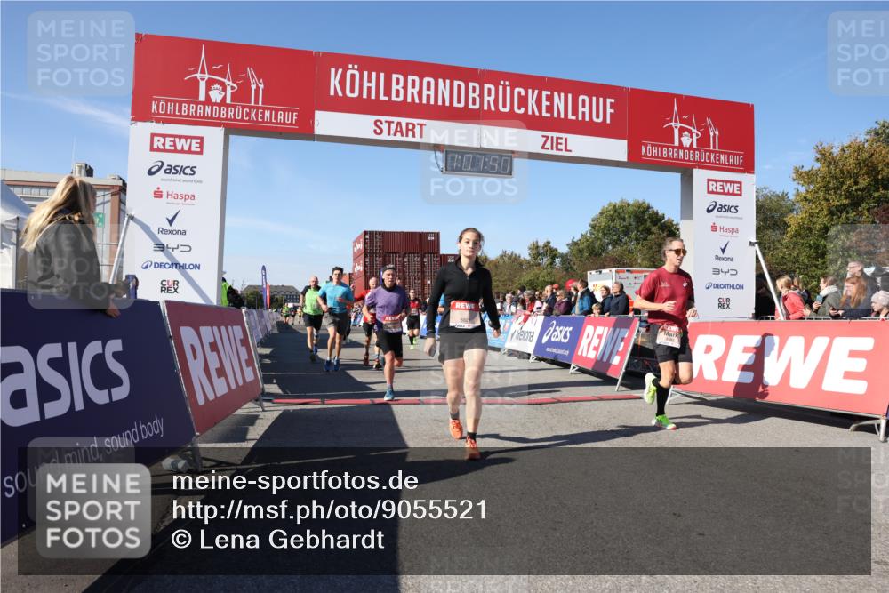 03.10.2025 - Köhlbrandbrückenlauf Lena Gebhardt http://msf.ph/oto/9055521 03.10.2025 13:07:51 Ziel 4159, 4310, 4382, 4639, 5993, 6120, 6163, 6244, 6285, 6384, 6409, 6651, 6696, 6800, 6821 meine-sportfotos.de