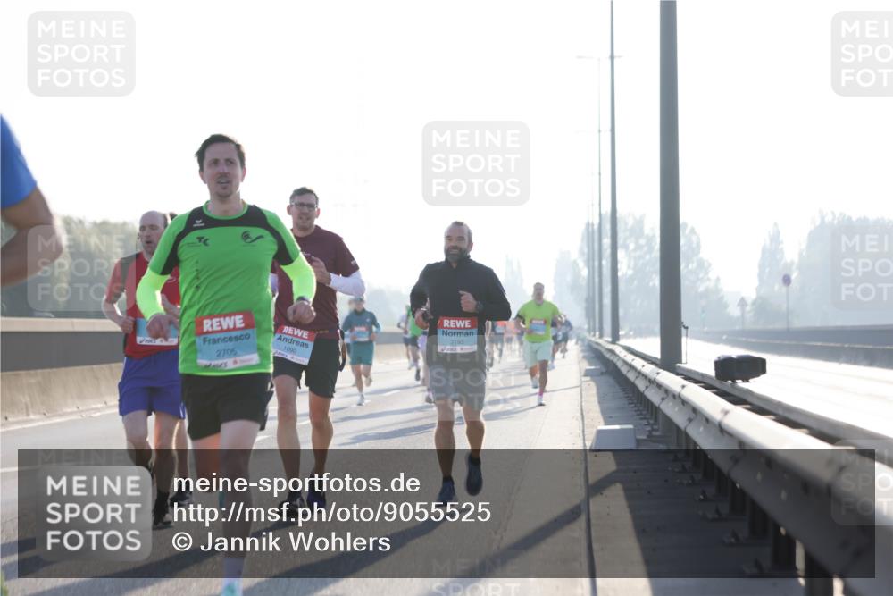 03.10.2025 - Köhlbrandbrückenlauf Jannik Wohlers http://msf.ph/oto/9055525 03.10.2025 09:12:52 Position 3 2705, 3193 meine-sportfotos.de