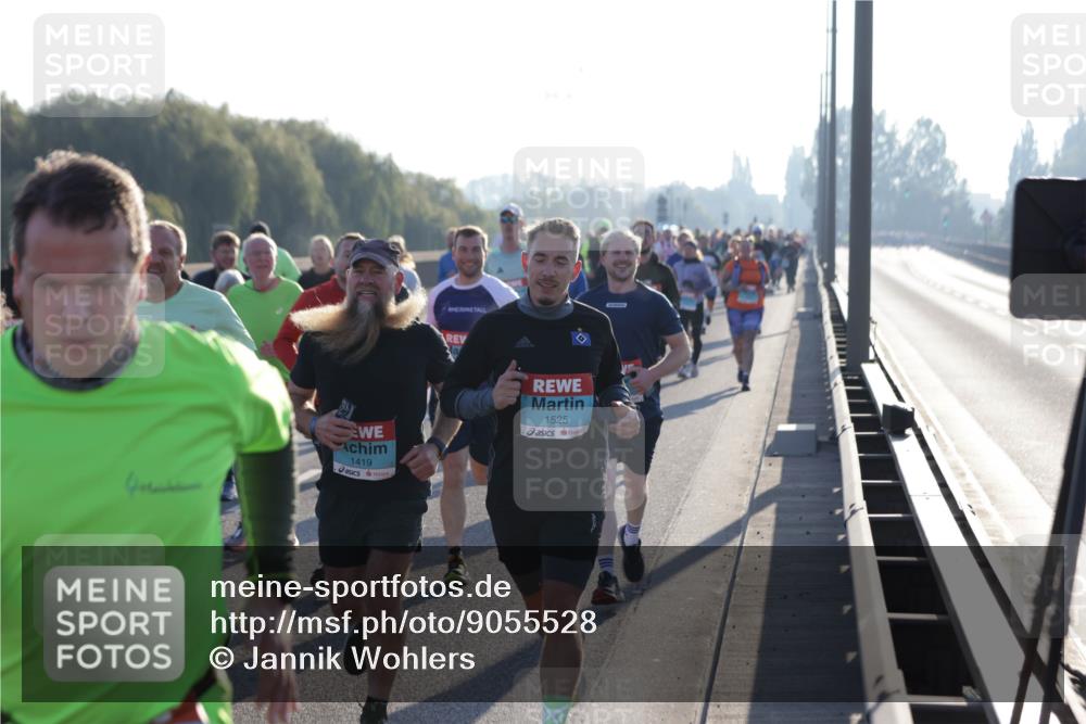 03.10.2025 - Köhlbrandbrückenlauf Jannik Wohlers http://msf.ph/oto/9055528 03.10.2025 09:20:37 Position 3 1419, 1525 meine-sportfotos.de