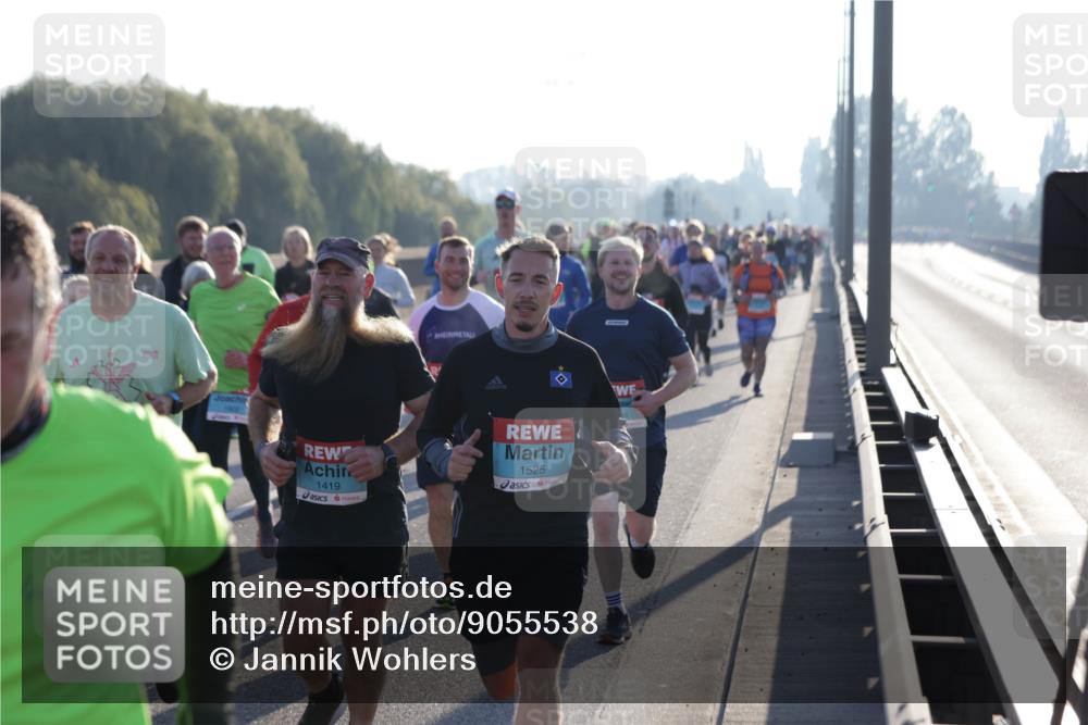 03.10.2025 - Köhlbrandbrückenlauf Jannik Wohlers http://msf.ph/oto/9055538 03.10.2025 09:20:37 Position 3 1419, 1525 meine-sportfotos.de