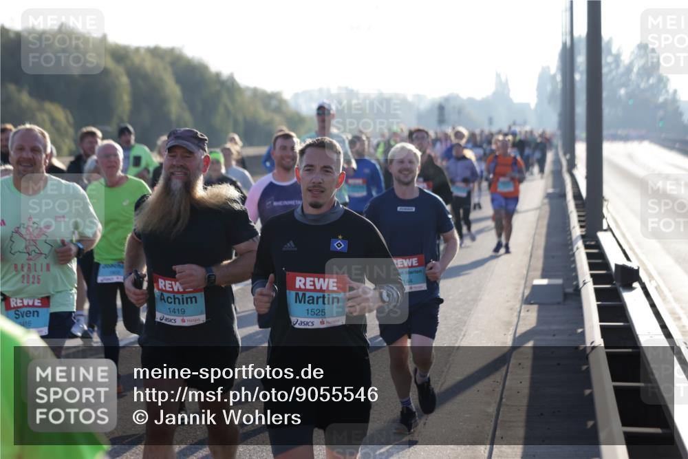 03.10.2025 - Köhlbrandbrückenlauf Jannik Wohlers http://msf.ph/oto/9055546 03.10.2025 09:20:37 Position 3 2025, 416, 1419, 1525, 144 meine-sportfotos.de