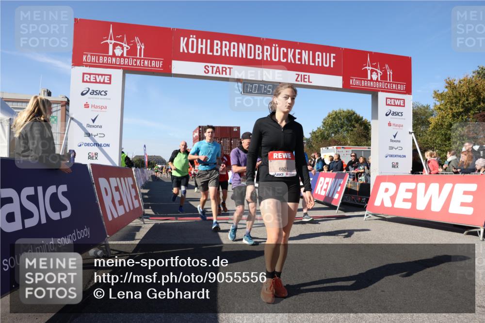 03.10.2025 - Köhlbrandbrückenlauf Lena Gebhardt http://msf.ph/oto/9055556 03.10.2025 13:07:52 Ziel 4159, 4310, 4382, 4639, 5993, 6120, 6163, 6244, 6285, 6384, 6409, 6651, 6696, 6800, 6821 meine-sportfotos.de