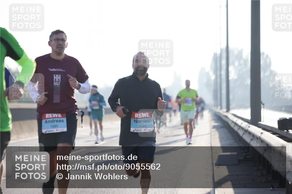 03.10.2025 - Köhlbrandbrückenlauf Jannik Wohlers http://msf.ph/oto/9055562 03.10.2025 09:12:53 Position 3 1090, 3193 meine-sportfotos.de