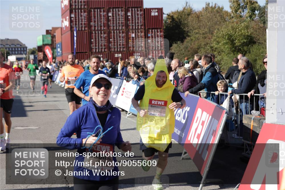 03.10.2025 - Köhlbrandbrückenlauf Jannik Wohlers http://msf.ph/oto/9055609 03.10.2025 13:10:26 Ziel 4147, 4364, 4429, 4479, 4710, 4711, 4774, 5029, 5689, 6024, 6294, 6587, 6781, 6782 meine-sportfotos.de
