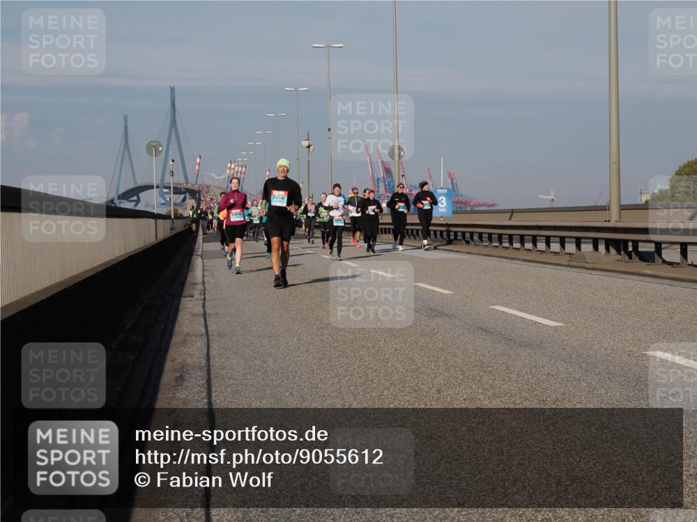 03.10.2025 - Köhlbrandbrückenlauf Fabian Wolf http://msf.ph/oto/9055612 03.10.2025 10:03:08 Position 3  meine-sportfotos.de